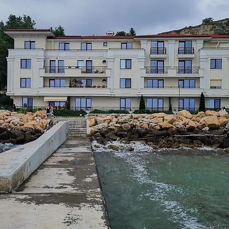 Poemia- Sea View, Free Parking, Complex Carpe Diem Apartament Balcic
