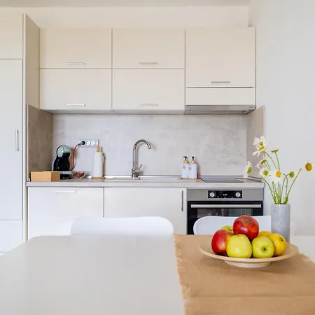 Poemia- Sea View, Free Parking, Complex Carpe Diem Apartament