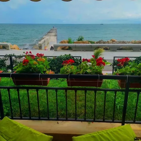 Poemia- Sea View, Free Parking, Complex Carpe Diem * Baltjik