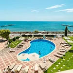Апартамент Poemia- Sea View, Free Parking, Complex Carpe Diem Балчик