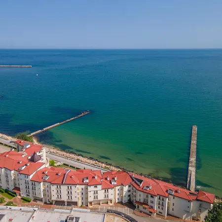 Apartment Poemia- Sea View, Free Parking, Complex Carpe Diem
