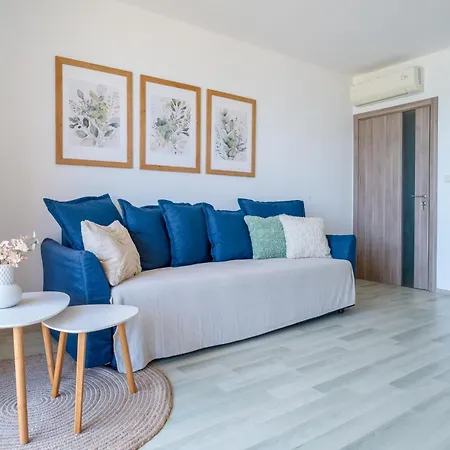 Poemia- Sea View, Free Parking, Complex Carpe Diem Апартамент