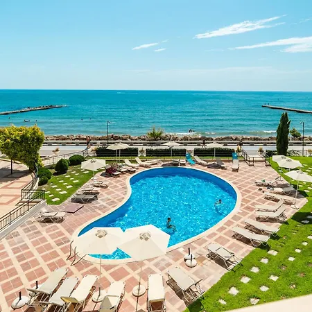 Апартамент Poemia- Sea View, Free Parking, Complex Carpe Diem Балчик